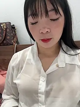 cuty lusy online show from 3, 3, 2026