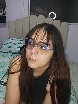 Snapshot of its_lauu_ chatting on 23, 2, 2026 its lauu online show from 23, 2, 2026