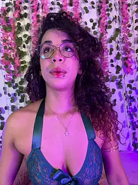 Woo isDaphne online show from 23, 2, 2026