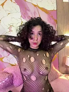 Snapshot of Woo_isDaphne chatting on 5, 6, 2026 Woo isDaphne online show from 5, 6, 2026