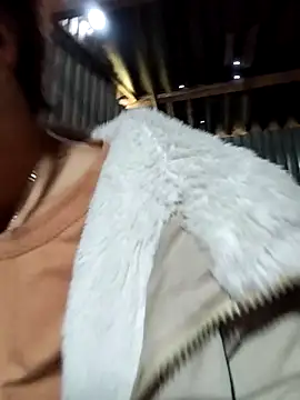 Yiyoongg online show from 9, 3, 2026