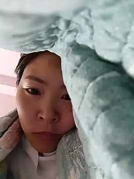 Snapshot of Yiyoongg chatting on 20, 6, 2026 Yiyoongg online show from 20, 6, 2026