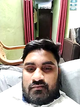 Snapshot of loyalboy_0052 chatting on 2, 4, 2026 loyalboy 0052 online show from 2, 4, 2026