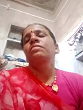 Snapshot of Anitarakkoli chatting on 19, 6, 2026 Anitarakkoli online show from 19, 6, 2026
