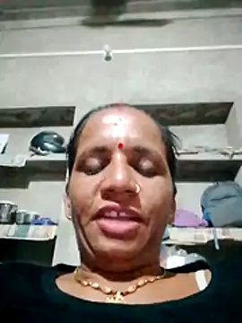 Snapshot of Anitarakkoli chatting on 26, 6, 2026 Anitarakkoli online show from 26, 6, 2026