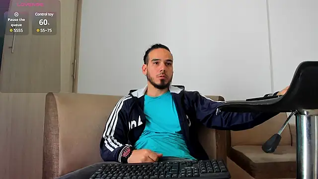 Snapshot of jhustin_marcius chatting on 4, 1, 2025 jhustin marcius online show from 4, 1, 2025