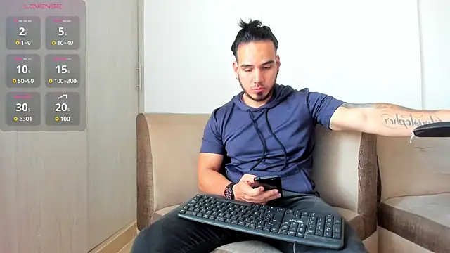 Snapshot of jhustin_marcius chatting on 24, 1, 2025 jhustin marcius online show from 24, 1, 2025