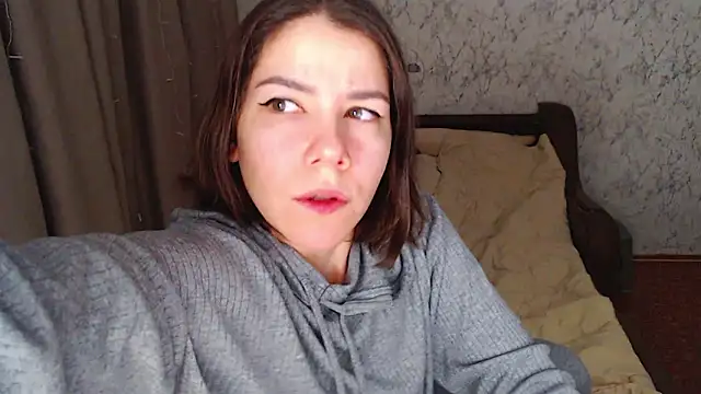 Snapshot of AdelMauds chatting on 17, 2, 2026 AdelMauds online show from 17, 2, 2026