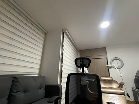 Snapshot of Encantadora_Eva chatting on 14, 2, 2026 Encantadora Eva online show from 14, 2, 2026