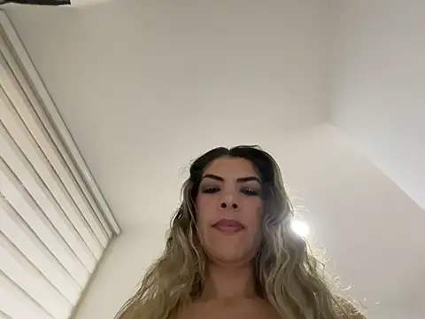 Snapshot of Encantadora_Eva chatting on 28, 2, 2026 Encantadora Eva online show from 28, 2, 2026