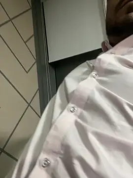 hassuniii online show from 25, 2, 2026