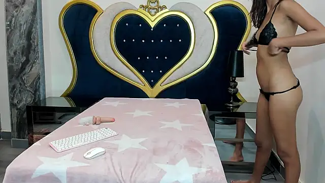 LinaSalazar online show from 16, 2, 2026