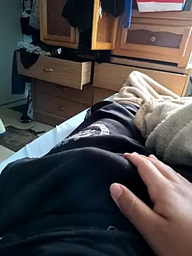 Gabrielj27 online show from 9, 2, 2026