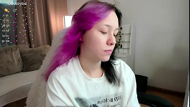 EmilyTrase online show from 5, 7, 2026
