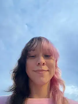 EmilyTrase online show from 22, 7, 2026