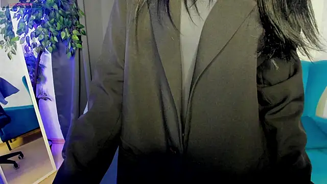 Snapshot of little__isabel chatting on 18, 5, 2026 little isabel online show from 18, 5, 2026
