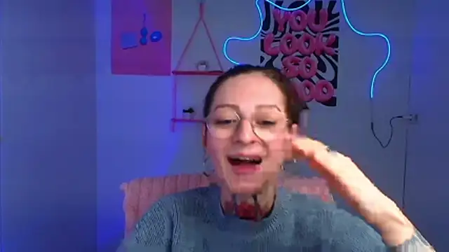 Esmi Winter online show from 15, 2, 2026