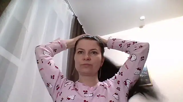 Clover Shine online show from 19, 2, 2026