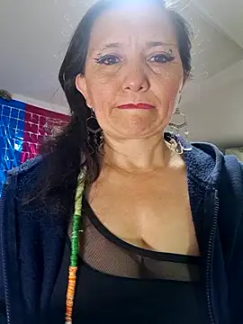 Snapshot of Alexamontiel_ chatting on 6, 4, 2026 Alexamontiel online show from 6, 4, 2026