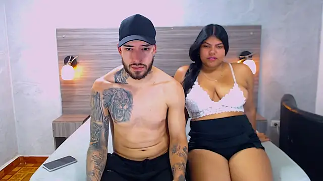 Snapshot of Paulina_And_Tayron chatting on 10, 2, 2026 Paulina And Tayron online show from 10, 2, 2026