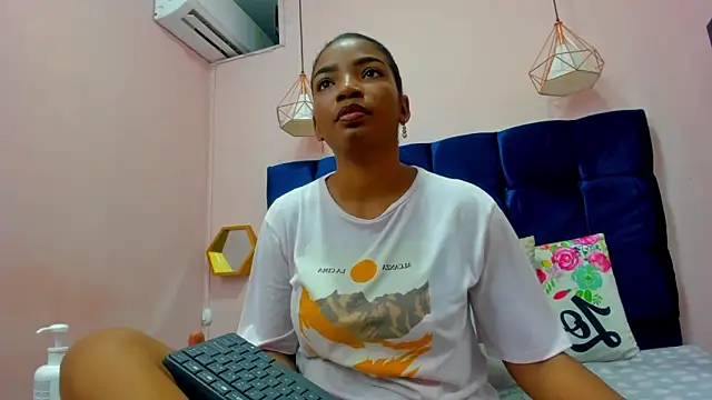 Sexy ebony 1 online show from 8, 4, 2026