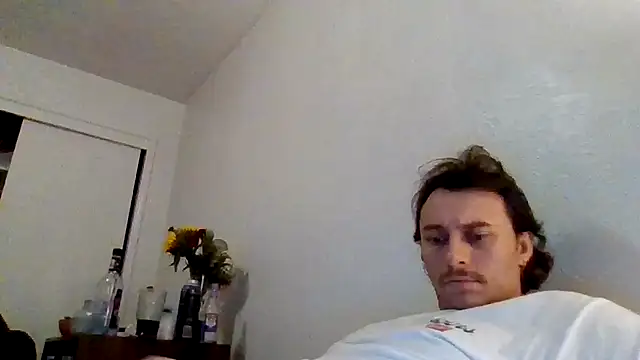 Snapshot of Tallhungandcloudy chatting on 18, 2, 2026 Tallhungandcloudy online show from 18, 2, 2026