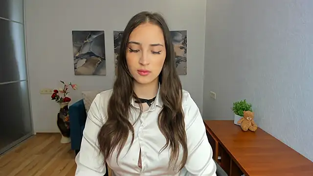 Snapshot of Effy_Royse chatting on 18, 6, 2026 Effy Royse online show from 18, 6, 2026
