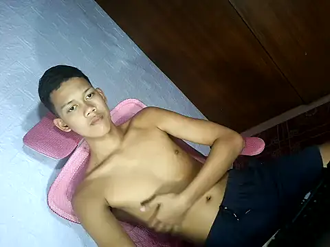 UrAsian Turjak online show from 11, 3, 2026