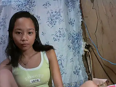 Asianpinay Skinny1818 online show from 17, 3, 2026