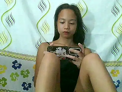 Asianpinay Skinny1818 online show from 14, 4, 2026