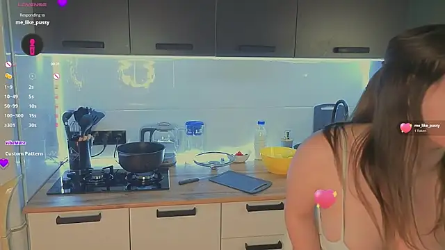 Snapshot of omg__leila chatting on 13, 2, 2026 omg leila online show from 13, 2, 2026