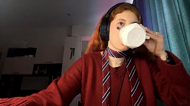 Snapshot of AliceCarrol chatting on 2, 3, 2026 AliceCarrol online show from 2, 3, 2026