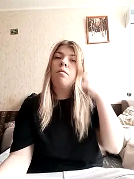 Snapshot of EvaTallor chatting on 2, 3, 2026 EvaTallor online show from 2, 3, 2026