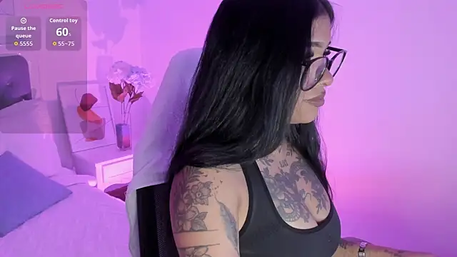 Snapshot of Aisha_Haddad chatting on 16, 2, 2026 Aisha Haddad online show from 16, 2, 2026