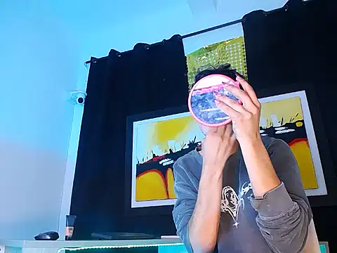 jullian ricci online show from 21, 3, 2026