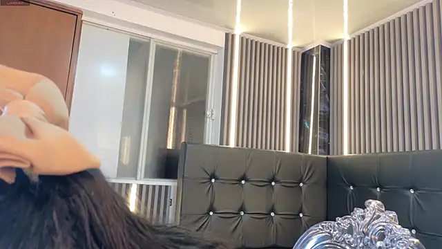  ArianaToroo online show from 14, 4, 2026