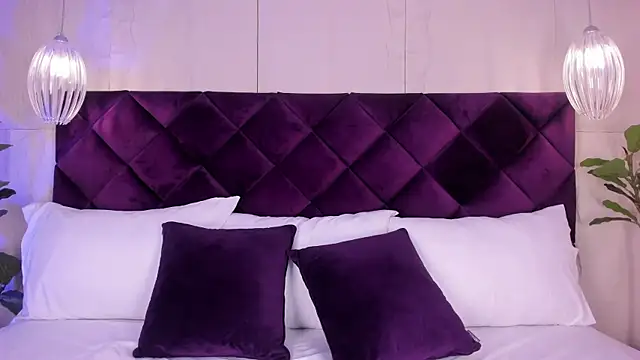 Snapshot of KittyLyne_ chatting on 25, 6, 2026 KittyLyne online show from 25, 6, 2026