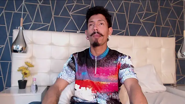 NoaahTylor online show from 18, 2, 2026