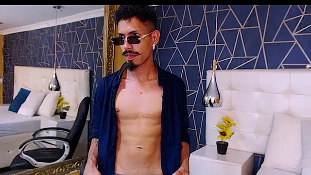 NoaahTylor online show from 27, 2, 2026