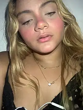 Snapshot of ayla0881 chatting on 15, 2, 2026 ayla0881 online show from 15, 2, 2026