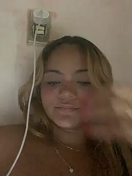 Snapshot of ayla0881 chatting on 21, 2, 2026 ayla0881 online show from 21, 2, 2026