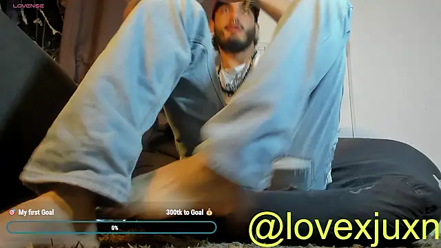 LovexJuxn8 online show from 14, 3, 2026