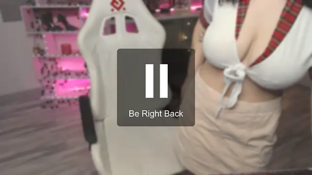 lily milleerr online show from 25, 2, 2026