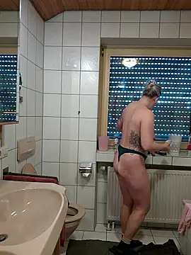 Snapshot of Milas_Dreams_Dauergeil chatting on 17, 2, 2026 Milas Dreams Dauergeil online show from 17, 2, 2026