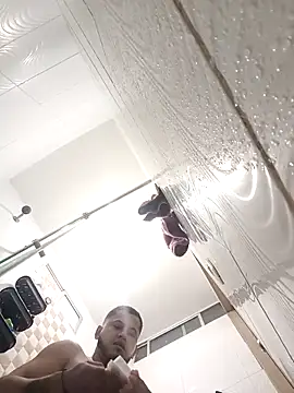 Snapshot of lenin9 chatting on 18, 3, 2026 lenin9 online show from 18, 3, 2026