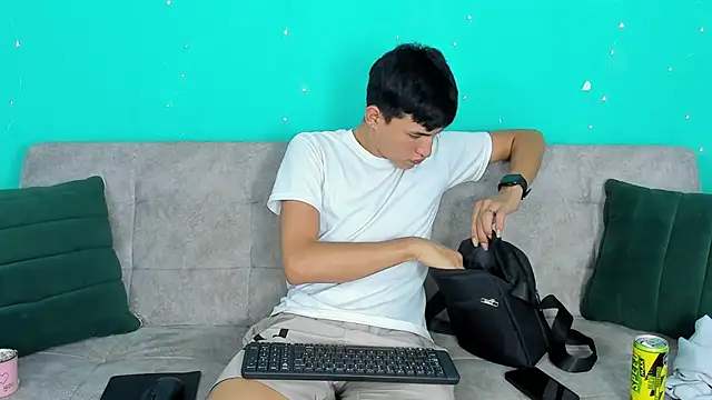 NicolasTorrez online show from 4, 3, 2026