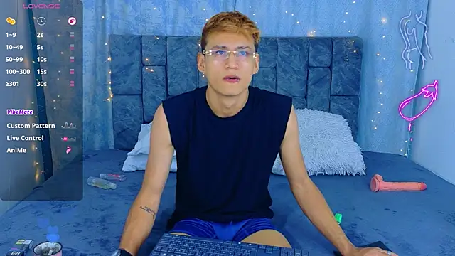 Snapshot of NicolasTorrez chatting on 28, 4, 2026 NicolasTorrez online show from 28, 4, 2026