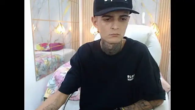 Snapshot of benjamin_anthony chatting on 29, 5, 2026 benjamin anthony online show from 29, 5, 2026