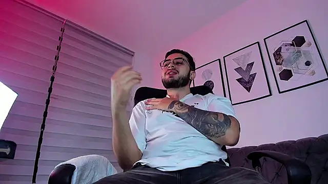 Snapshot of ethan_grace chatting on 17, 2, 2026 ethan grace online show from 17, 2, 2026