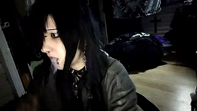 Snapshot of Shempert_ghot chatting on 5, 4, 2026 Shempert ghot online show from 5, 4, 2026